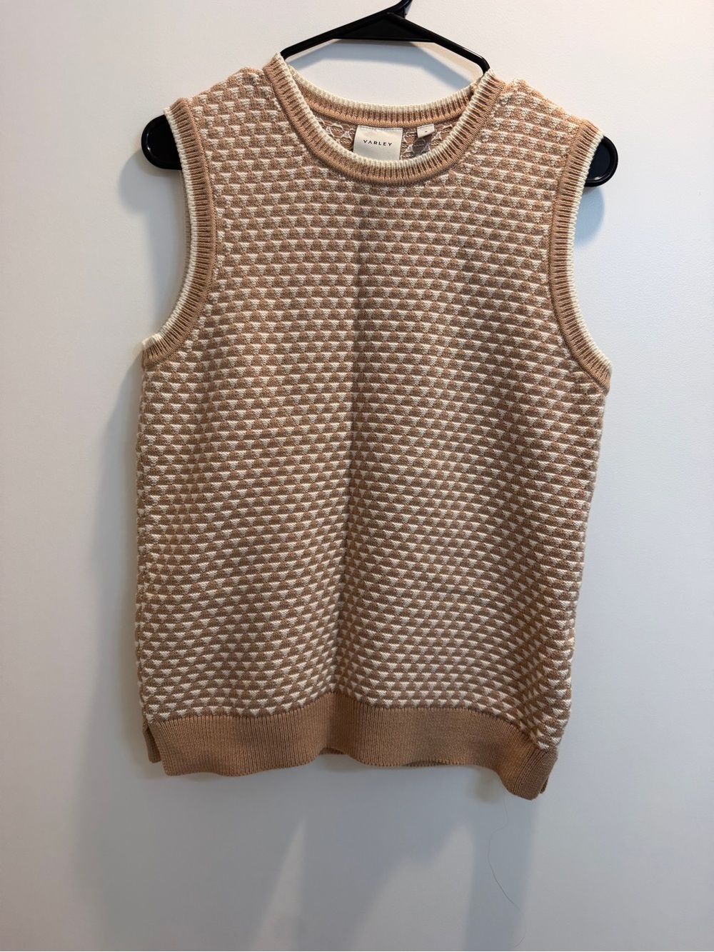Varley Beige Cream Textured Knit Crewneck Sweater Vest